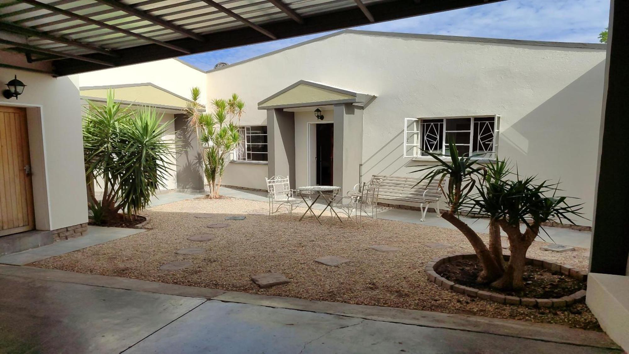 Bird'S Nest Guest House Keetmanshoop Exteriér fotografie