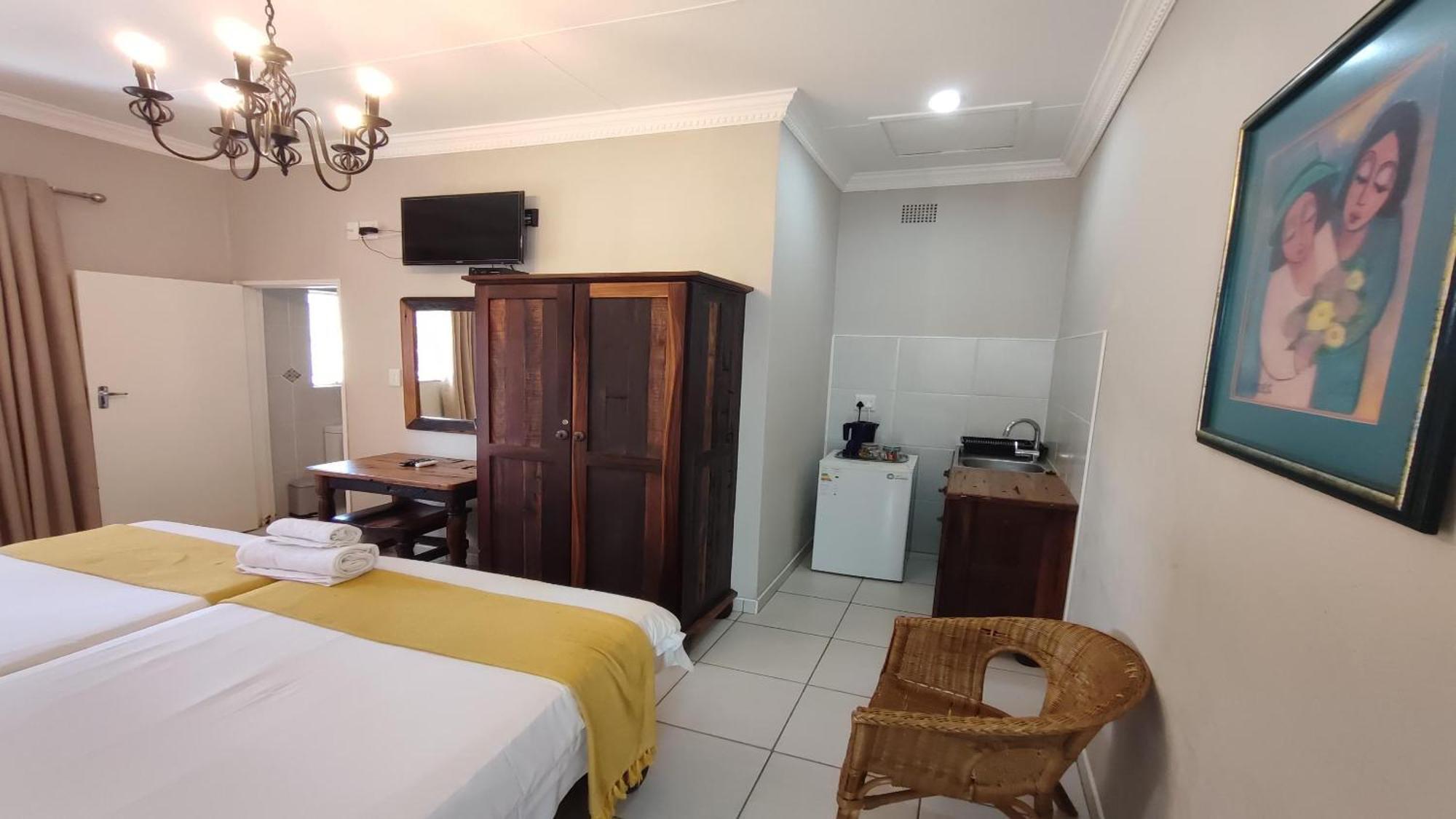 Bird'S Nest Guest House Keetmanshoop Pokoj fotografie
