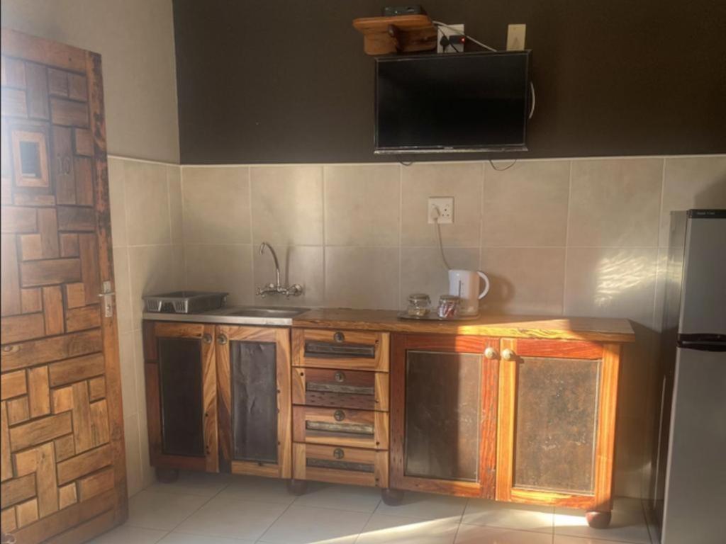 Bird'S Nest Guest House Keetmanshoop Pokoj fotografie
